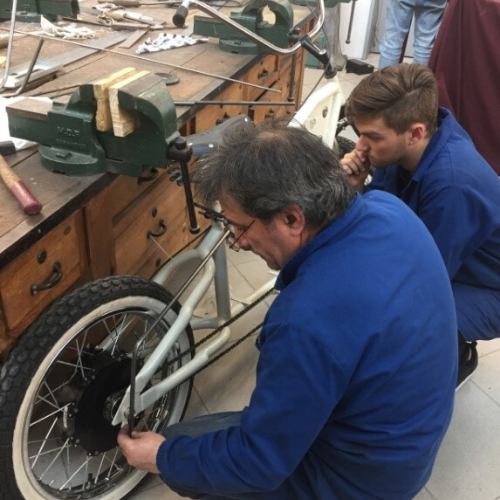 Construção do protótipo de uma bicicleta eléctrica (PAP)